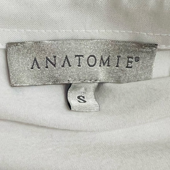 Anatomie Top Button Up Shirt Blouse Size Small  Buttoned Cuffs New with out tag - Picture 8 of 8